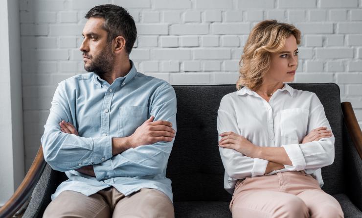 Coppia in attesa del divorzio