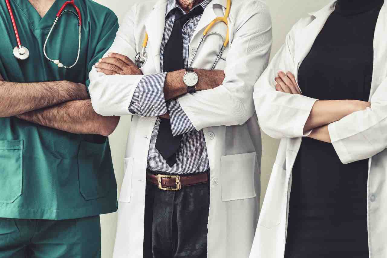 Medici e infermieri - fonte_corporate - jobsnews.it